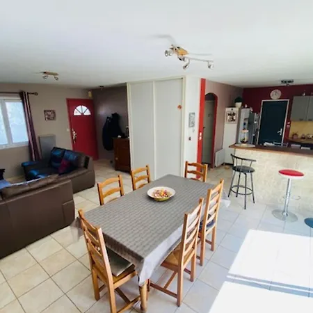 Holiday home Bright House With Garden Near La Rochelle *