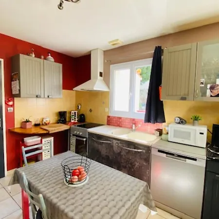 Bright House With Garden Near La Rochelle Holiday home