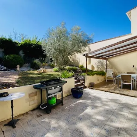 Holiday home Bright House With Garden Near La Rochelle *