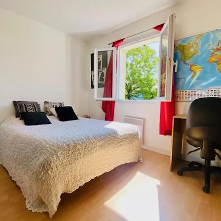 Holiday home Bright House With Garden Near La Rochelle Saint-Xandre
